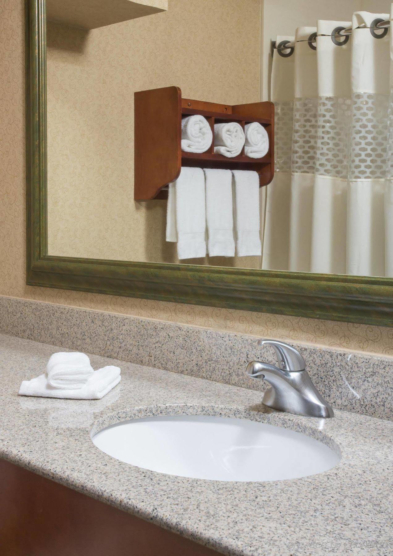 Hampton Hotel 3*